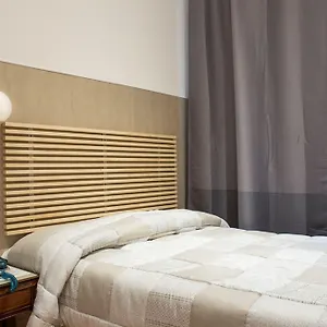 https://tina.it-tuscanyhotel.com