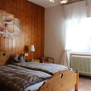 https://casa-melina-1.it-lombardy.com